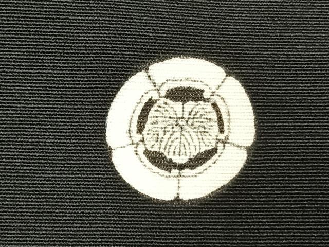 平和屋着物●創業460年・千總　黒留袖　駒刺繍　御所車花鳥文　金彩　正絹　逸品　AABI9027fy