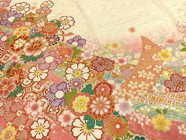 平和屋着物●豪華振袖　駒刺繍　御所車花文　暈し染め　金彩　京都きもの友禅扱い　正絹　逸品　AABI9092fy