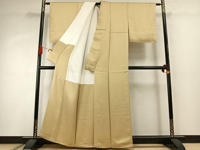 平和屋着物●上質な色無地　作家物　草花地紋　砥粉色　正絹　逸品　未使用　AABI9105fy