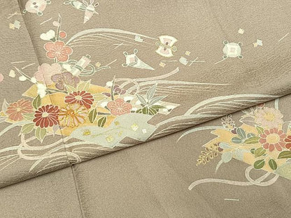 平和屋着物●訪問着　駒刺繍　草花文　金彩　丹後ちりめん　反端付き　正絹　逸品　AABI9126fy