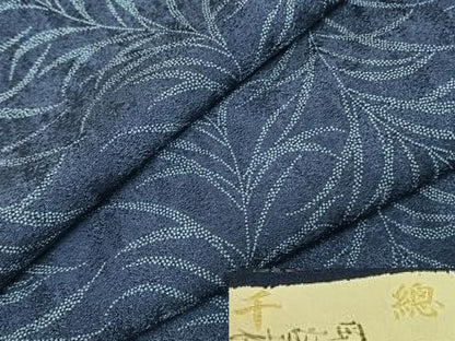 平和屋着物●創業460年・千總　小紋　草葉文　松坂屋扱い　反端付き　正絹　逸品　AABI9169fy