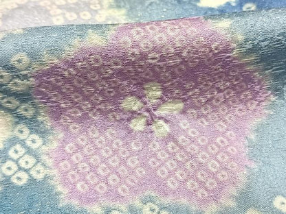 平和屋着物●豪華振袖　舞花文　暈し染め　金彩　金通し地　仮絵羽　逸品　未使用　AABI9213fy