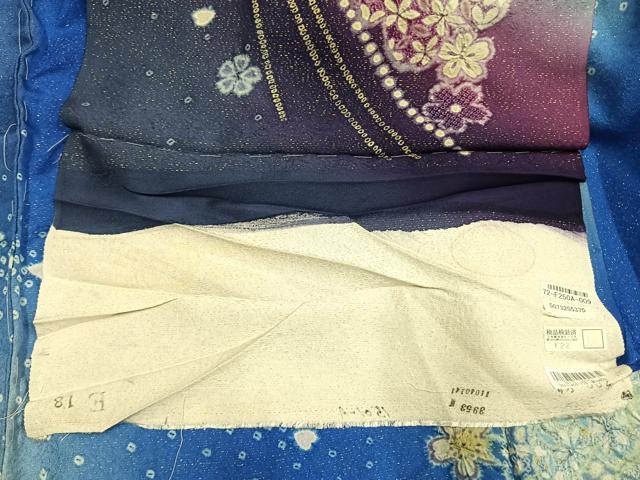 平和屋着物●豪華振袖　舞花文　暈し染め　金彩　金通し地　仮絵羽　逸品　未使用　AABI9213fy