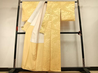 平和屋着物●上質な色無地　流水地紋　卵色　正絹　逸品　AABI9243fy