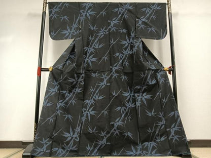 平和屋着物●上質な紬　笹竹文　黒地　ロング丈　正絹　逸品　未使用　AABI9311fy
