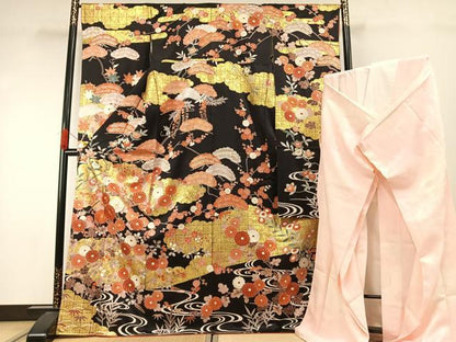 平和屋着物●豪華振袖・長襦袢(袷)セット　駒刺繍　枝花文　黒地　金彩　正絹　逸品　AABI9326fy