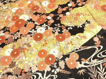 平和屋着物●豪華振袖・長襦袢(袷)セット　駒刺繍　枝花文　黒地　金彩　正絹　逸品　AABI9326fy