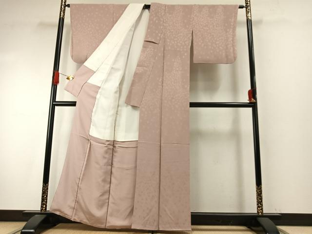 平和屋着物●上質な色無地　舞花地紋　灰桜色　鬼しぼ縮緬　正絹　逸品　AABI9337fy