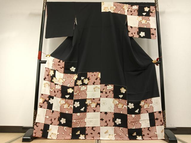 平和屋着物●訪問着　駒刺繍　市松桜文様　黒地　金彩　西武百貨店扱い　正絹　逸品　未使用　AABI9345fy