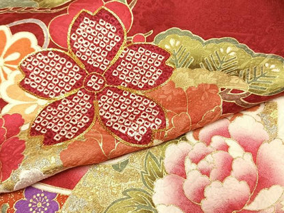 平和屋着物●豪華振袖　駒刺繍　絞り　草花文　暈し染め　金銀彩　京都きもの友禅扱い　正絹　逸品　AABI9368fy