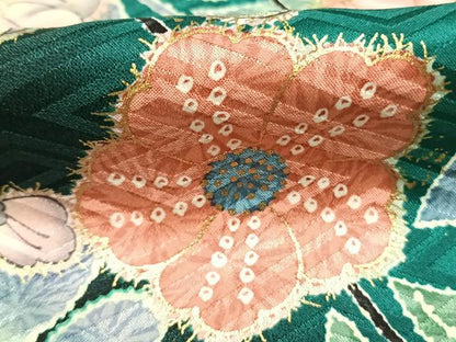 平和屋着物●豪華振袖　辻が花　舞蝶文　暈し染め　金彩　正絹　逸品　AABI9406fy