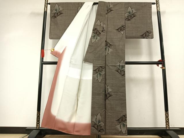 平和屋着物●本場大島紬　カタス9マルキ　舞蝶文　正絹　逸品　AABI9423fy