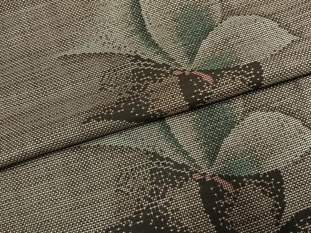 平和屋着物●本場大島紬　カタス9マルキ　舞蝶文　正絹　逸品　AABI9423fy