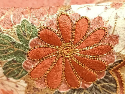 平和屋着物●豪華振袖　駒刺繍　絞り　花蝶文　金彩　正絹　逸品　AABI9432fy