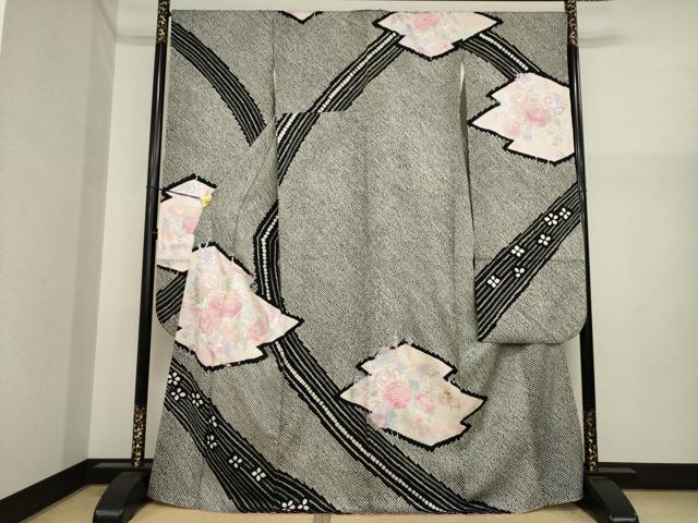 平和屋着物●豪華振袖　総絞り　刺繍　松皮菱花文　黒地　銀糸　やまと誂製　正絹　逸品　AABI9662ck