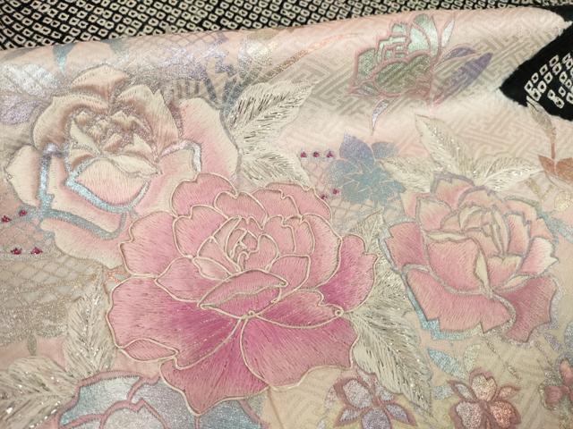 平和屋着物●豪華振袖　総絞り　刺繍　松皮菱花文　黒地　銀糸　やまと誂製　正絹　逸品　AABI9662ck