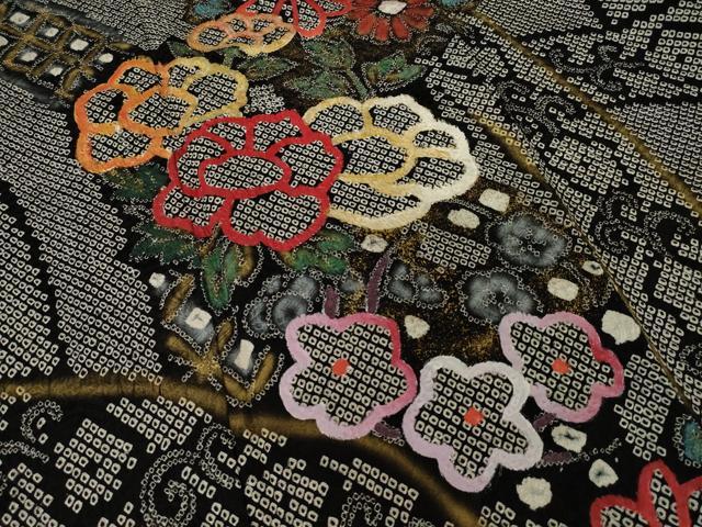 平和屋着物●豪華振袖　総絞り　立波花文　黒地　金彩　正絹　逸品　AABI9665ck