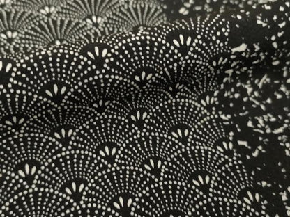 平和屋着物●伝統工芸士　水谷滉　小紋　間道　黒地　正絹　逸品　AABI9702ck