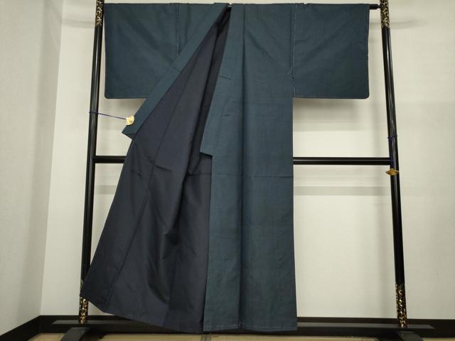平和屋着物●男性　本場大島紬　アンサンブル・長襦袢(袷)セット　100亀甲　総詰め　正絹　逸品　未使用　AABI9720ck