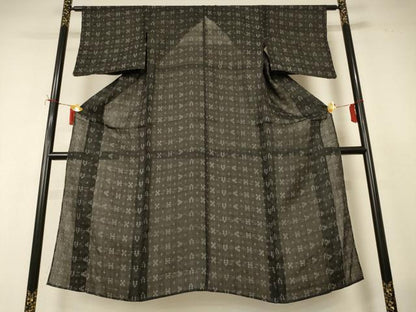平和屋着物＊夏物　上布　紗　琉球絣文　黒地　麻　逸品　AABI9963jd