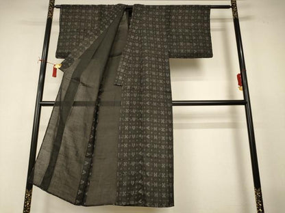 平和屋着物＊夏物　上布　紗　琉球絣文　黒地　麻　逸品　AABI9963jd