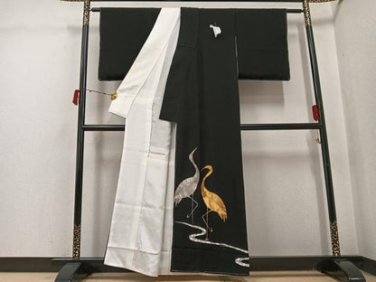 平和屋着物●国際的伝統工芸作家 十二代・藤林徳扇 苑寿 黒留袖 駒刺繍 群れ鶴文 金銀糸 正絹 逸品 未使用 AABJ0012ph
