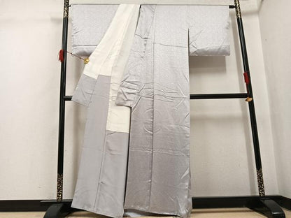 平和屋着物●上質な色無地 霞地紋 絹鼠色 正絹 逸品 未使用 AABJ0058ph