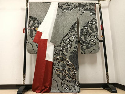 平和屋着物●豪華振袖　駒刺繍　絞り　立波片輪車花唐草文　黒地　正絹　逸品　AABJ0077ph