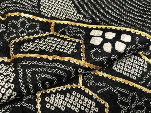平和屋着物●豪華振袖　駒刺繍　絞り　立波片輪車花唐草文　黒地　正絹　逸品　AABJ0077ph