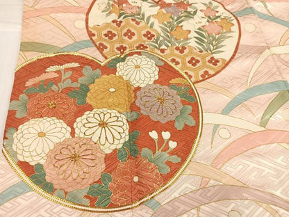 平和屋着物●豪華振袖　駒刺繍　草花文　金彩　正絹　逸品　AABJ0084ph