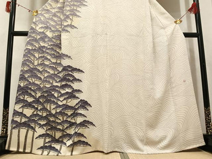 平和屋着物●田中勇吉の弟子　日本工芸会正会員　吉田喜八郎　訪問着　松　正絹　逸品　AABJ0103ph