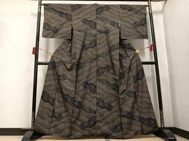 平和屋着物●本場大島紬　カタス9マルキ　更紗唐草文　正絹　逸品　AABJ0113ph