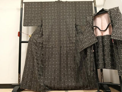 平和屋着物●本場大島紬　龍郷絣　秋名バラ　アンサンブル　正絹　逸品　AABJ0147ph