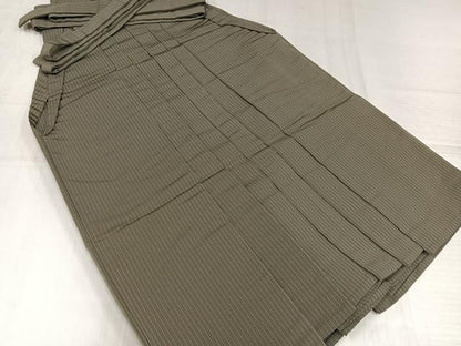 平和屋着物●男性　馬乗り袴　縞　正絹　逸品　AABJ0158ph