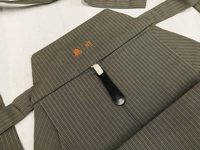 平和屋着物●男性　馬乗り袴　縞　正絹　逸品　AABJ0158ph