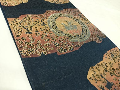 平和屋着物◎六通柄袋帯　狩猟文　金糸　正絹　逸品　AABJ0410yx