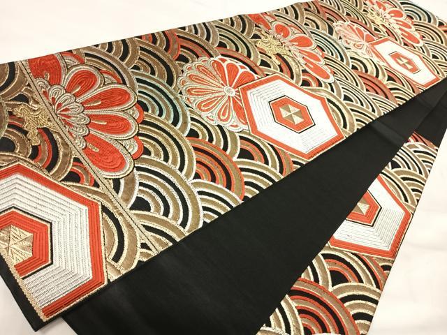 平和屋着物◎六通柄袋帯　唐織　亀甲花文　黒地　金銀糸　正絹　逸品　AABJ0437yx