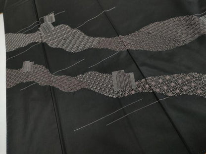 平和屋着物●本場大島紬　訪問着　刺子　刺繍　源氏香　黒地　正絹　逸品　AABJ0917cs