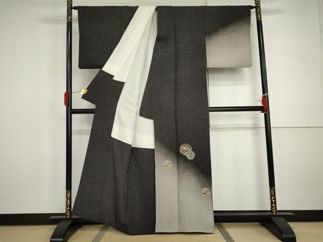 平和屋着物●訪問着　刺繍　雪輪草花文　黒地　金糸　正絹　逸品　AABJ0938cs