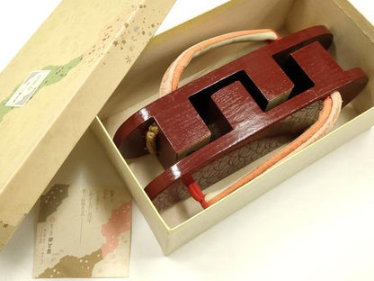 平和屋着物●和装小物　下駄　伊と忠　芝　逸品　未使用　AABJ1026ay