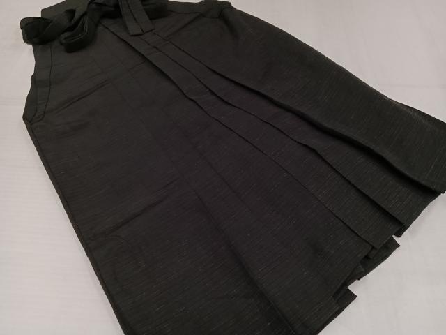 平和屋着物●男性　馬乗り袴　紬地　黒地　正絹　逸品　AABJ1280ph