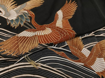 平和屋着物●創業460年・千總　黒留袖　駒刺繍　群鶴立波文　金彩　三越扱い　正絹　逸品　AABJ1282ph