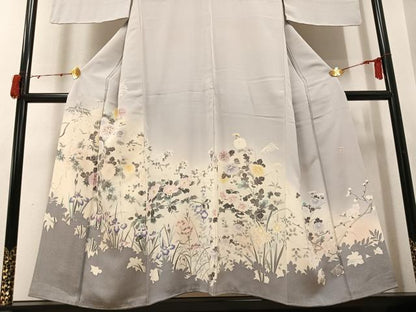 平和屋着物●田中勇吉の弟子　日本工芸会正会員　吉田喜八郎　色留袖　草花文　正絹　逸品　AABJ1293ph
