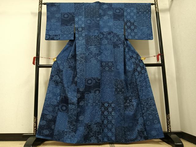 平和屋着物●上質な小紋　紬地　本藍　花唐草文　正絹　逸品　AABJ1319ph