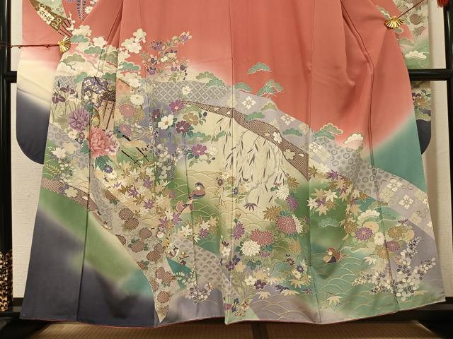 平和屋着物●豪華振袖　御所車鴛鴦花文　暈し染め　金彩　正絹　逸品　AABJ1350ph