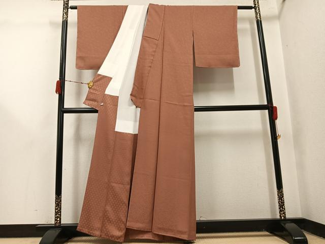 平和屋着物●上質な色無地　花唐草地紋　遠州茶色　松坂屋扱い　正絹　逸品　未使用　AABJ1362ph