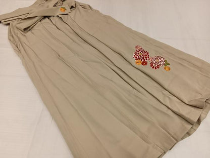 平和屋着物●女性　行灯袴　総刺繍　舞花文　洗える着物　AABJ1373ph
