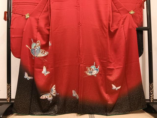 平和屋着物●豪華振袖　舞蝶文　暈し染め　金銀彩　正絹　逸品　AABJ1399ph
