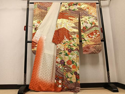 平和屋着物●豪華振袖　駒刺繍　草花文　金彩　正絹　逸品　AABJ1400ph