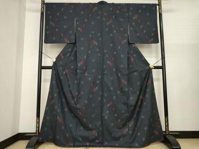 平和屋着物●本場大島紬　一元7マルキ　舞蝶文　正絹　逸品　AABJ1405ck